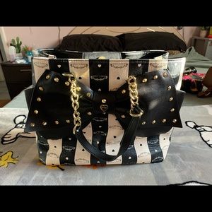 Betsey Johnson purse